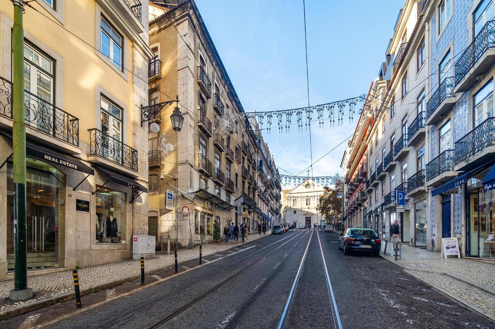 Whome Artsy In The Heart Of Chiado * Lissabon
